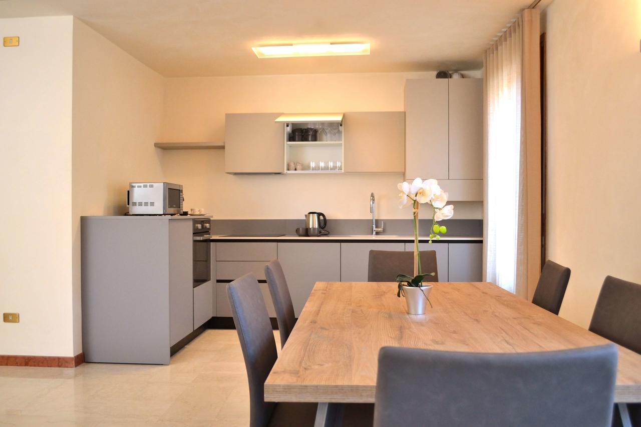 Portico Oscuro Deluxe Apartment - Centro Citta تريفيزو المظهر الخارجي الصورة